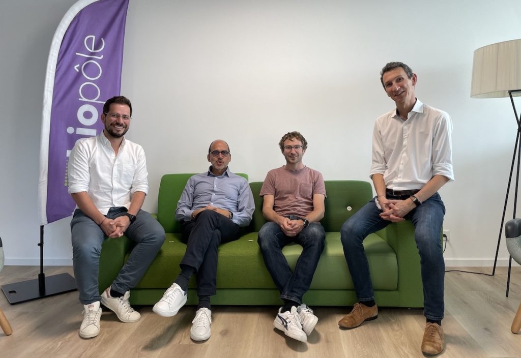 From left to right: Nicolas Weber, CEO of Voltiris, Nasri Nahas, CEO of Biopôle SA, Jonas Roch, CTO of Voltiris and Pierre-Jean Wipff, Innovation and Partnerships Director at Biopôle.