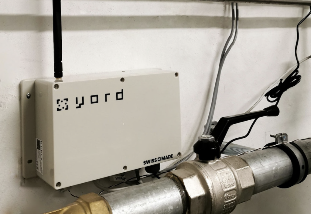 Le dispositif de Yord utilise l'intelligence artificielle pour réguler de manière optimale et autonome le chauffage des bâtiments privés et publics, ce qui permet d'économiser jusqu'à 30 % de la consommation d'énergie.