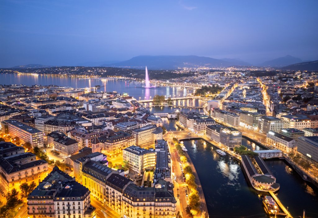 Genève a dévoilé son nouveau Plan directeur de l'innovation 2025-2027, conçu pour consolider la position du canton en tant que pôle d'innovation international de premier plan. Soutenue par un investissement public de CHF 11 millions, la stratégie se concentre sur l'amélioration des infrastructures, le financement ciblé et la promotion de l'entrepreneuriat pour renforcer la puissance économique de Genève.