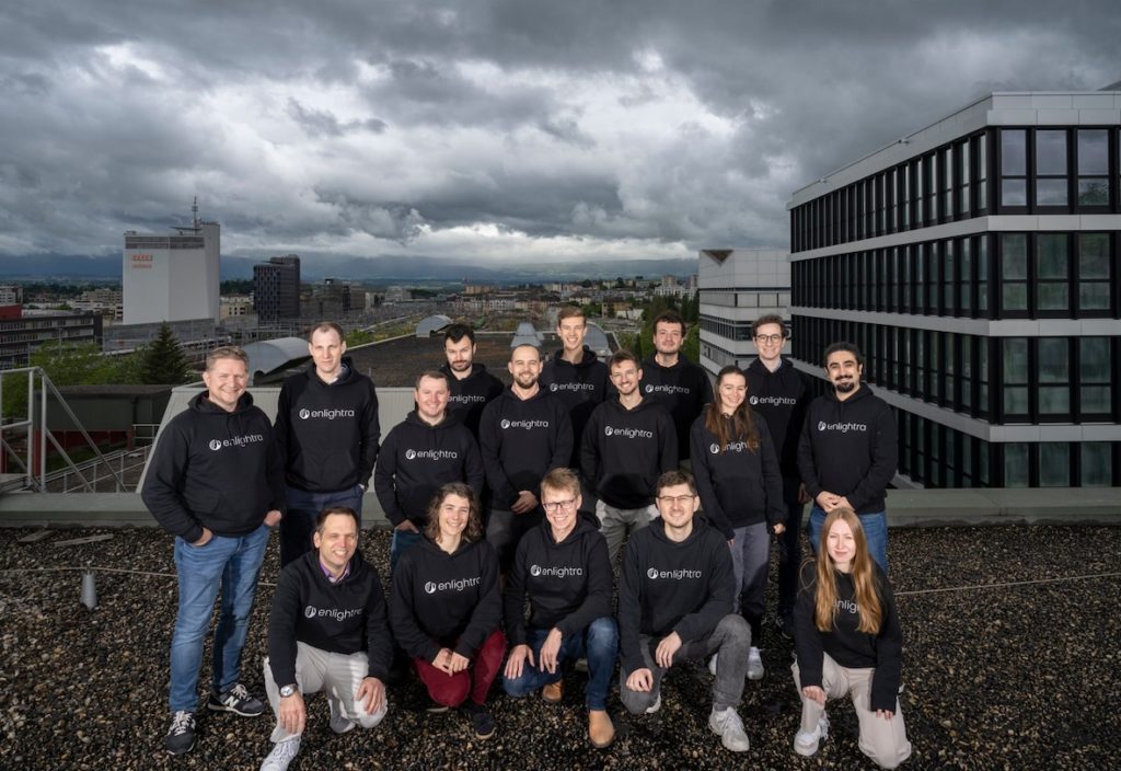 Enlightra a levé USD 15 millions afin de développer une technologie laser destinée à améliorer la vitesse et l’efficacité énergétique de la transmission de données dans les clusters d’IA et les centres de données.