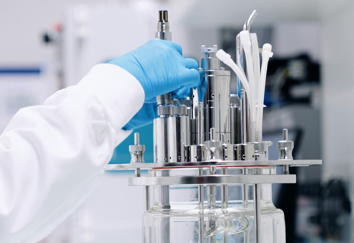 Neuchâtel’ CSEM contributed system integration and bonding expertise to the development of Hamilton's GlucoSense, a sensor that delivers continuous glucose monitoring inside bioreactors used in biologics production.