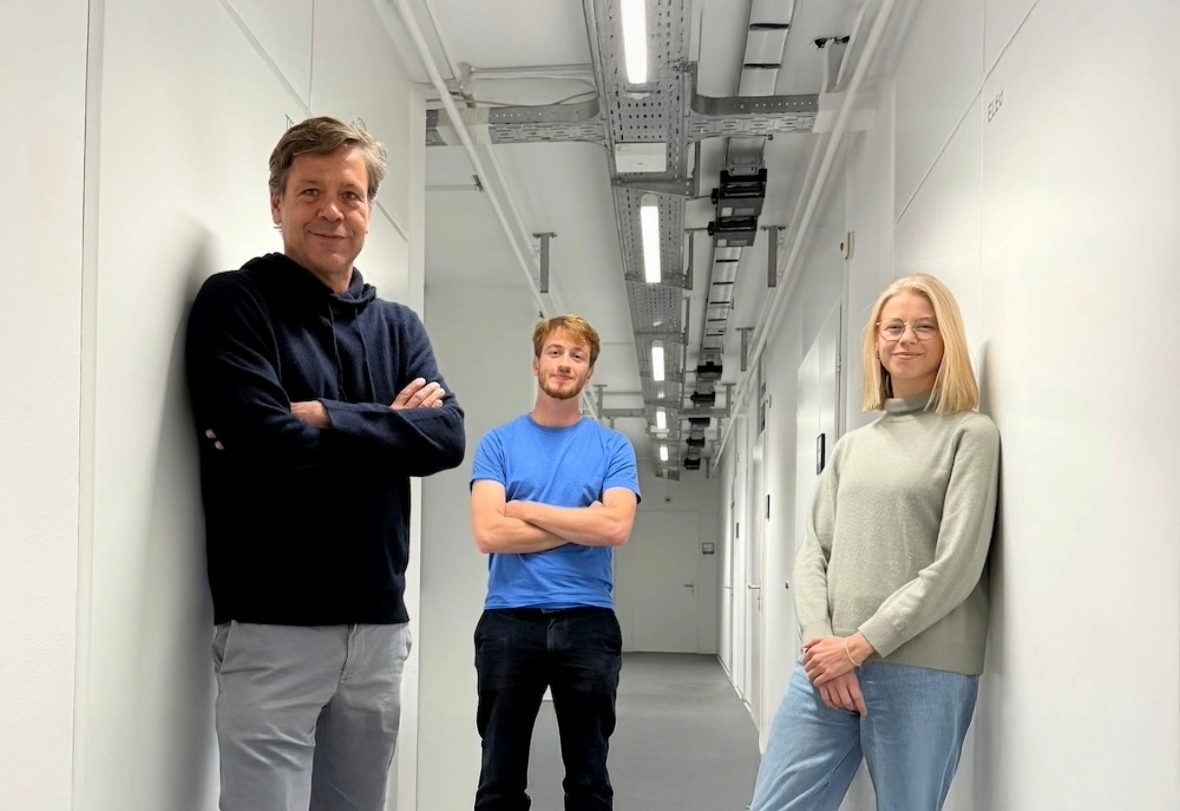 SurfAce Cleantech, a deep-tech start-up based at EPFL Innovation Park, has closed a CHF 250,000 pre-seed round to bring its coating technology for compostable flexible packaging toward industrialization and certification.